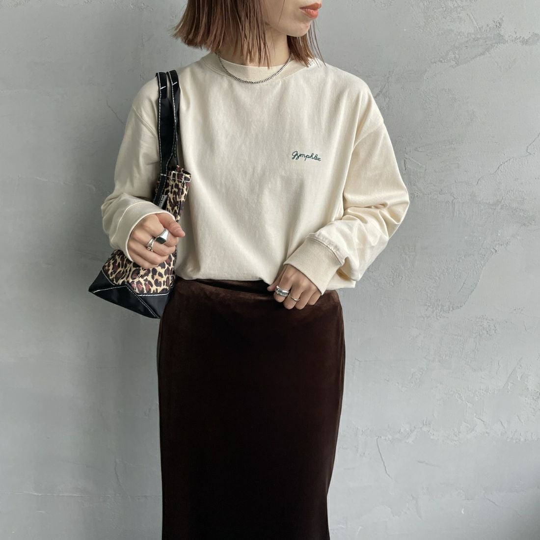 Gymphlex [ジムフレックス] クルーネックプルオーバー [GY-C0486HKT] ECRU &&モデル身長：158cm 着用サイズ：14&&