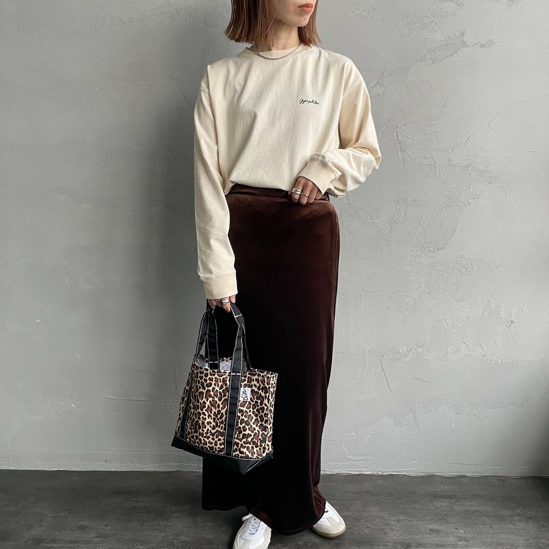 Gymphlex [ジムフレックス] クルーネックプルオーバー [GY-C0486HKT] ECRU &&モデル身長：158cm 着用サイズ：14&&