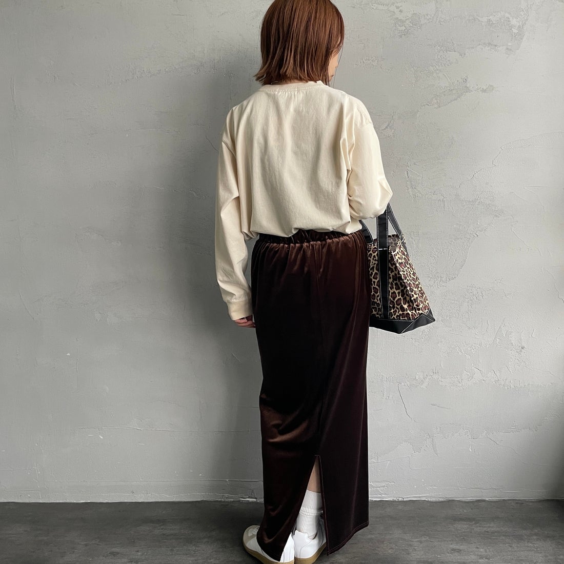 Gymphlex [ジムフレックス] クルーネックプルオーバー [GY-C0486HKT] ECRU &&モデル身長：158cm 着用サイズ：14&&