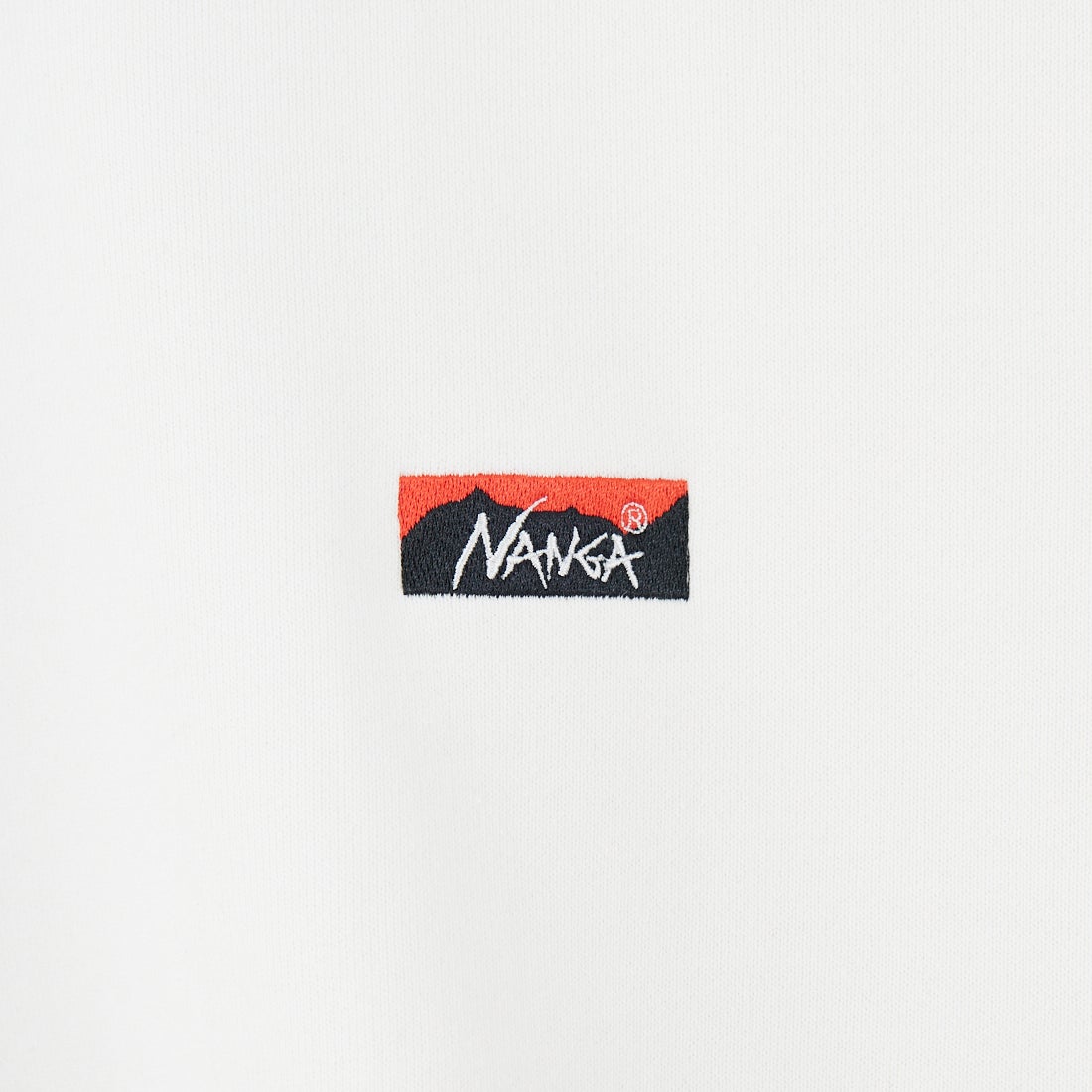 JEANSFACTORY × NANGA [ジーンズファクトリー × ナンガ] 別注 バック刺繍ロゴ クルーネックスウェット [NW2505-JF] WHITE