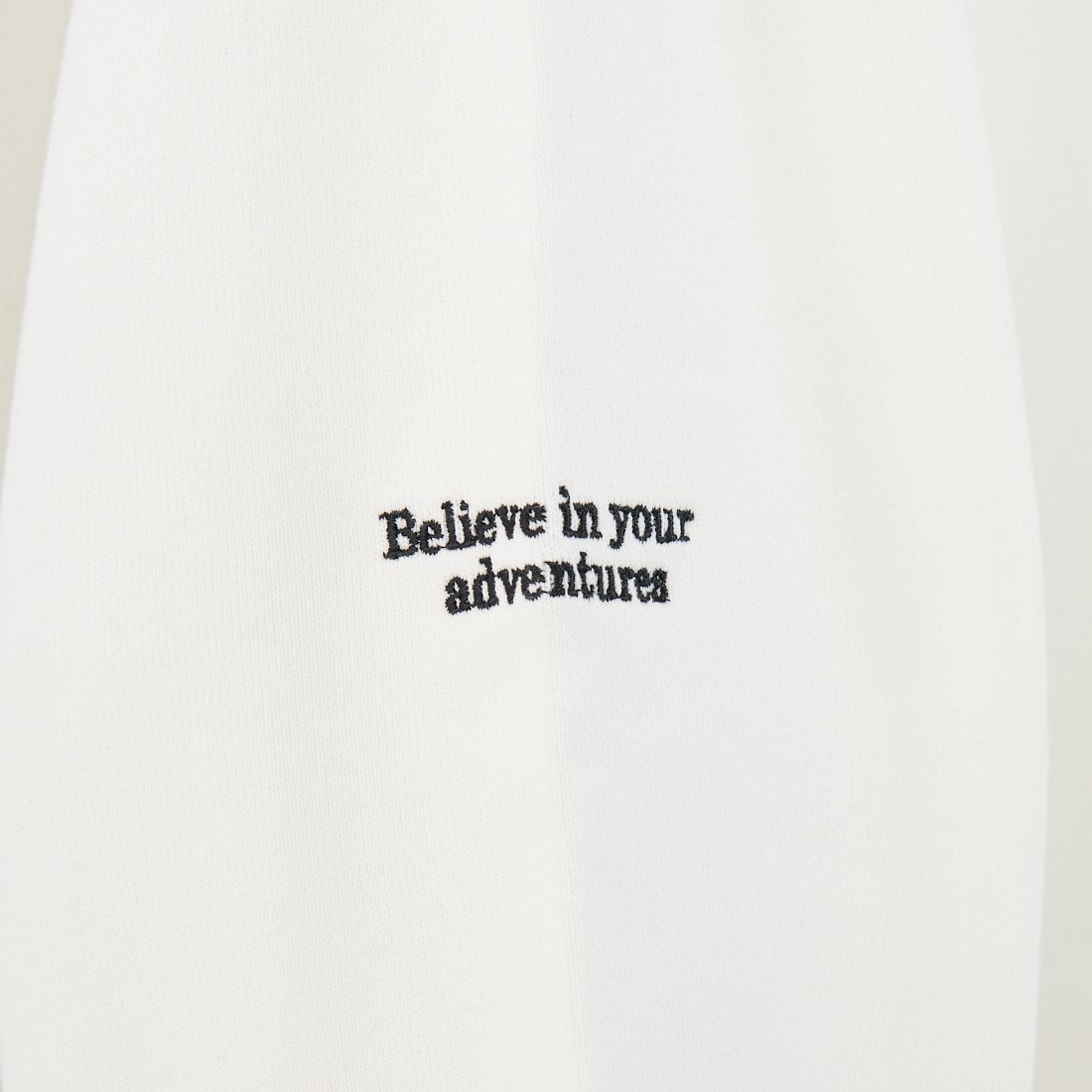 JEANSFACTORY × NANGA [ジーンズファクトリー × ナンガ] 別注 ワンポイント刺繍ロゴ ドローコードスウェット [NW2507-JF] WHITE