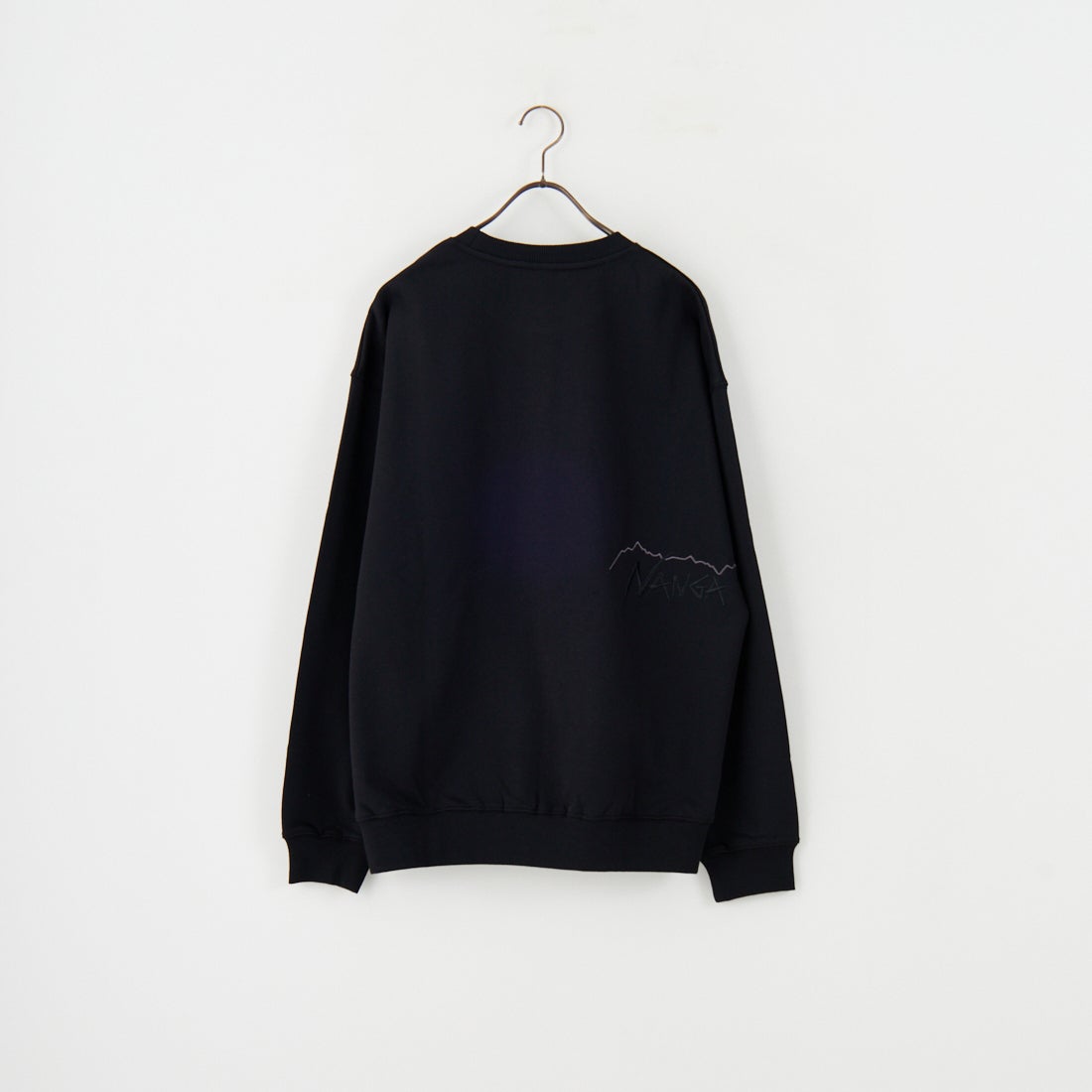 JEANSFACTORY × NANGA [ジーンズファクトリー × ナンガ] 別注 バック刺繍ロゴ クルーネックスウェット [NW2505-JF] BLACK