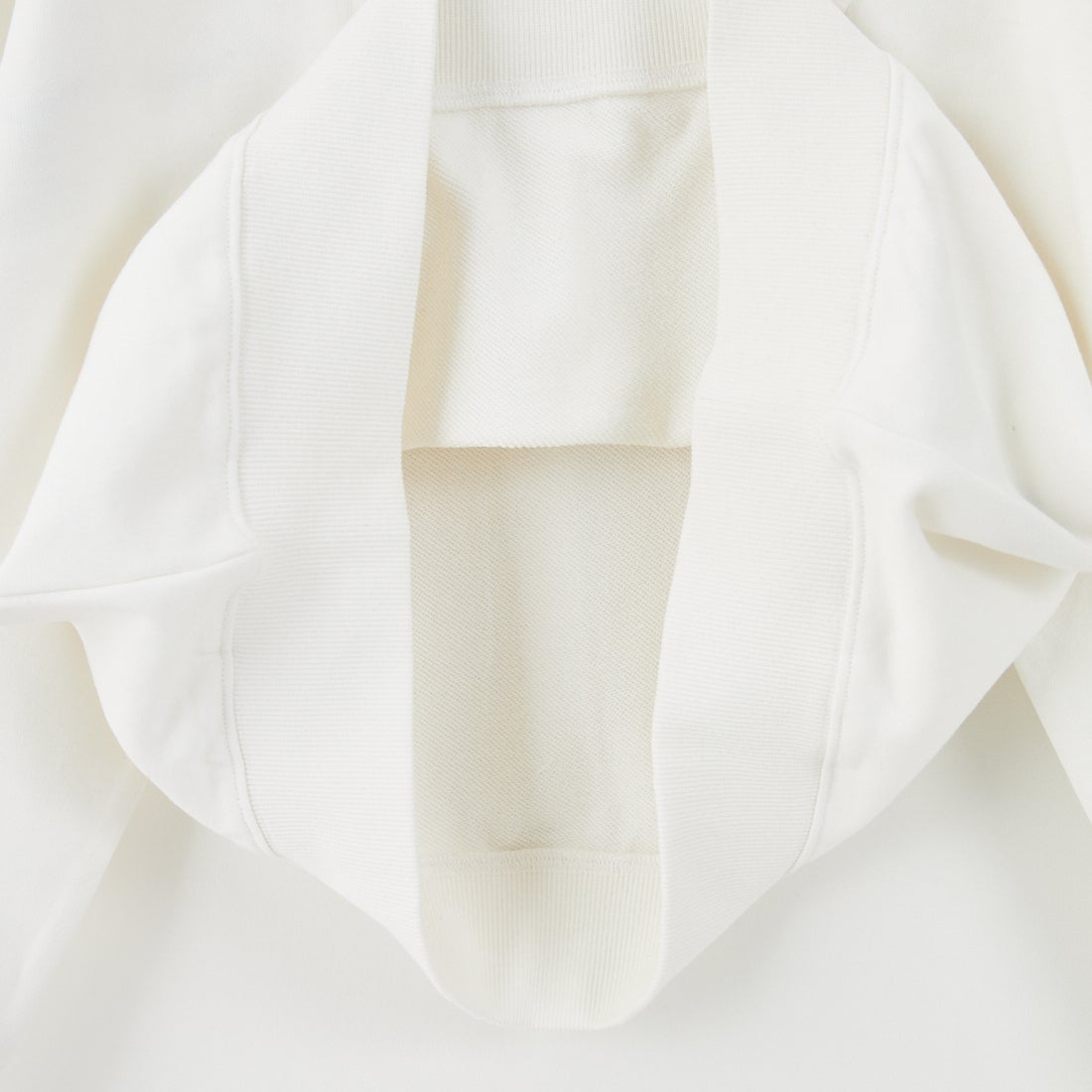 JEANSFACTORY × NANGA [ジーンズファクトリー × ナンガ] 別注 バック刺繍ロゴ クルーネックスウェット [NW2505-JF] WHITE