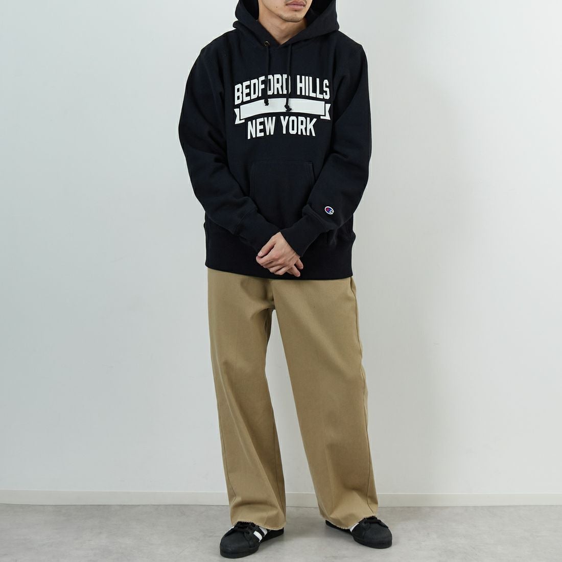 Champion [チャンピオン] リバースウィーブ(R) フーデッドスウェットシャツ [C3-C112] 090 ﾌﾞﾗｯｸ &&モデル身長：168cm 着用サイズ：XL&&