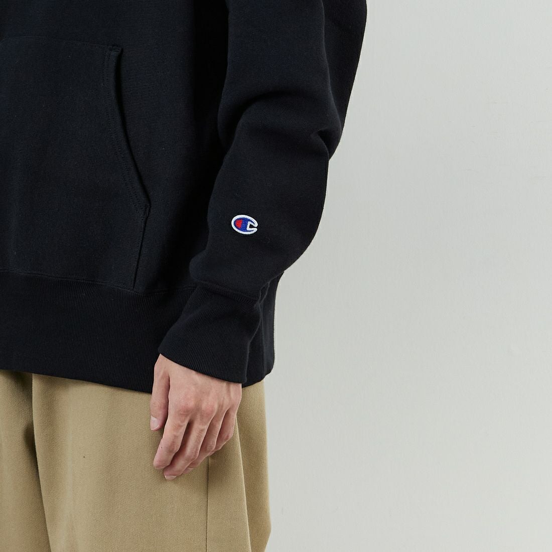 Champion [チャンピオン] リバースウィーブ(R) フーデッドスウェットシャツ [C3-C112] 090 ﾌﾞﾗｯｸ &&モデル身長：168cm 着用サイズ：XL&&