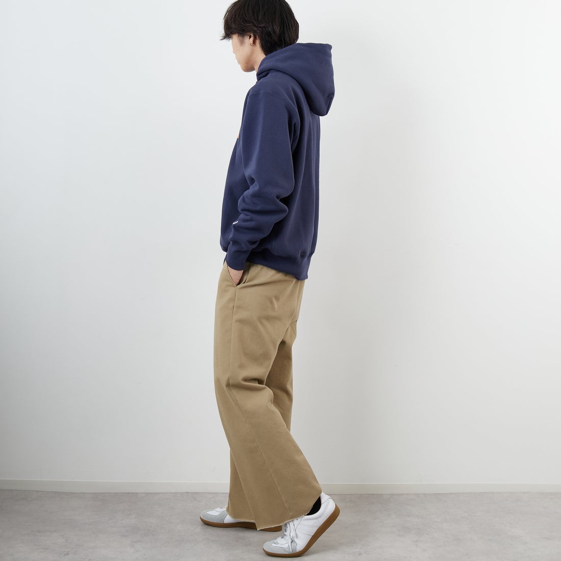 Champion [チャンピオン] リバースウィーブ(R) フーデッドスウェットシャツ [C3-C112] 386 ﾀﾞｰｸﾈｲ &&モデル身長：179cm 着用サイズ：XXL&&