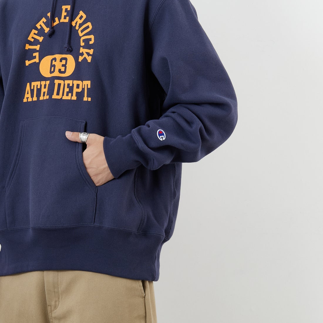 Champion [チャンピオン] リバースウィーブ(R) フーデッドスウェットシャツ [C3-C112] 386 ﾀﾞｰｸﾈｲ &&モデル身長：179cm 着用サイズ：XXL&&