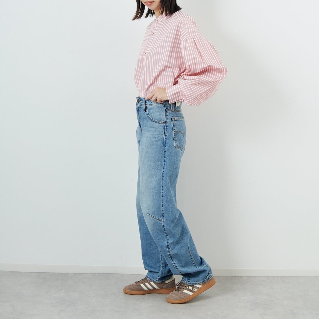 LEVI'S [リーバイス] バギーダッドバレルジーンズ [0039A-00] 02 EASY DA &&モデル身長：162cm 着用サイズ：25&&