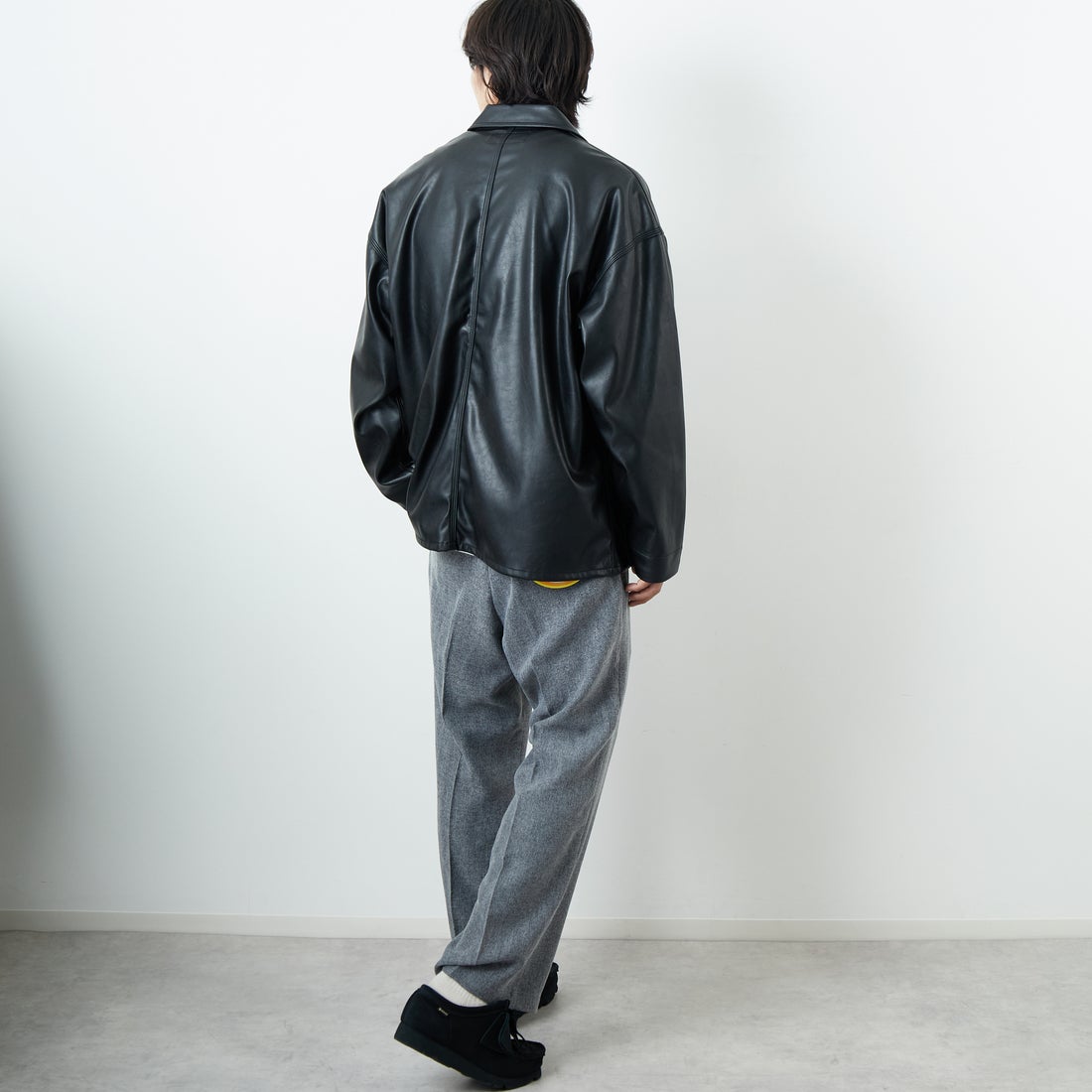 UNIVERSAL OVERALL [ユニバーサルオーバーオール] 別注 カバーオールジャケット [U2533225IN-JF] BLACK &&モデル身長：179cm 着用サイズ：L&&