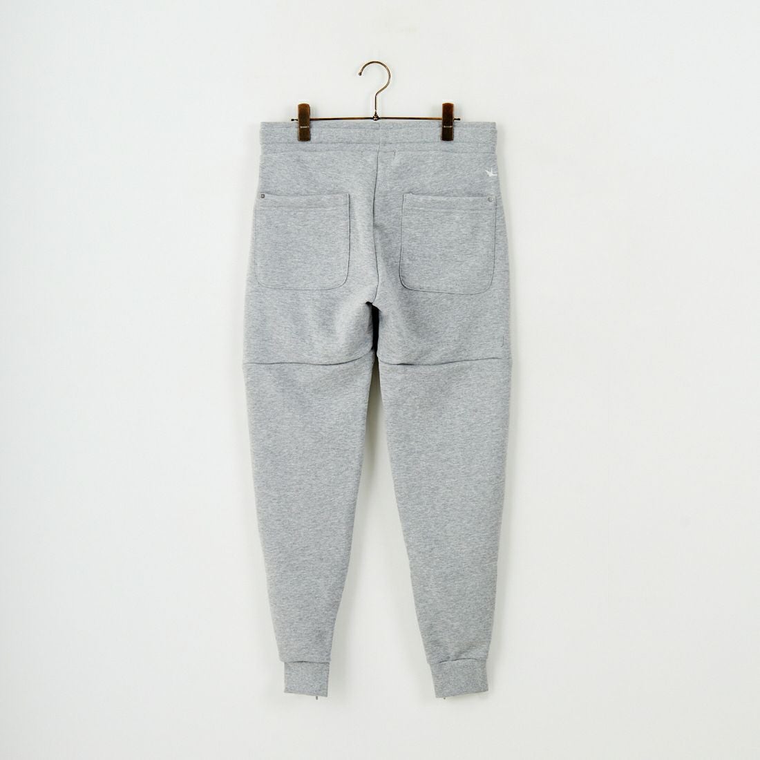 1PIU1UGUALE3 RELAX [ウノ ピゥ ウノ ウグァーレ トレ] パイピングロゴワイドスピンドルジョガーパンツ [USB-25148] SN80 GRAY