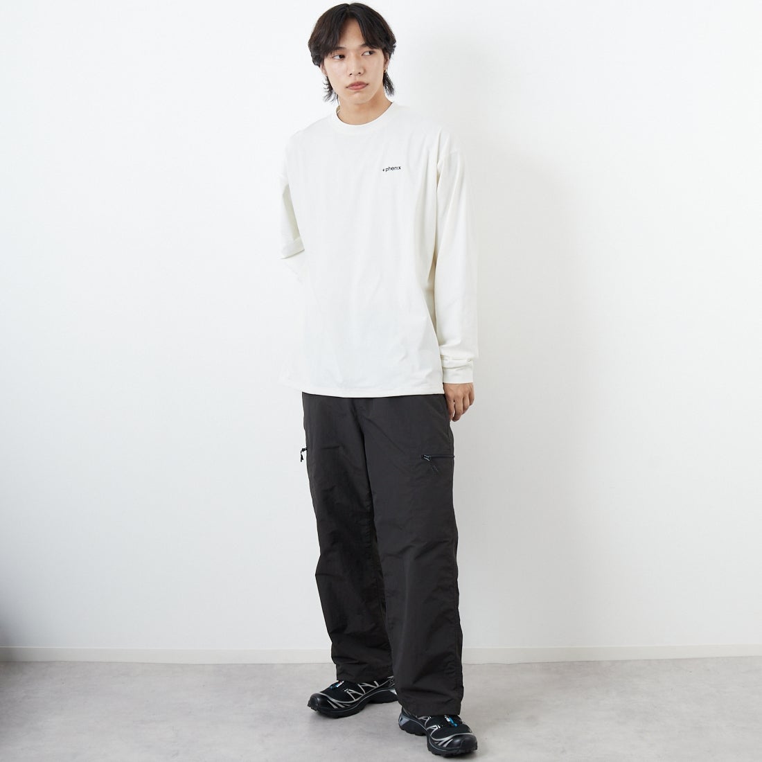 +phenix [プラスフェニックス] 別注 ワンポイント刺繍ロゴ ドローコードTシャツ [POT-25080IN-JF] WHITE &&モデル身長：179cm 着用サイズ：XL&&