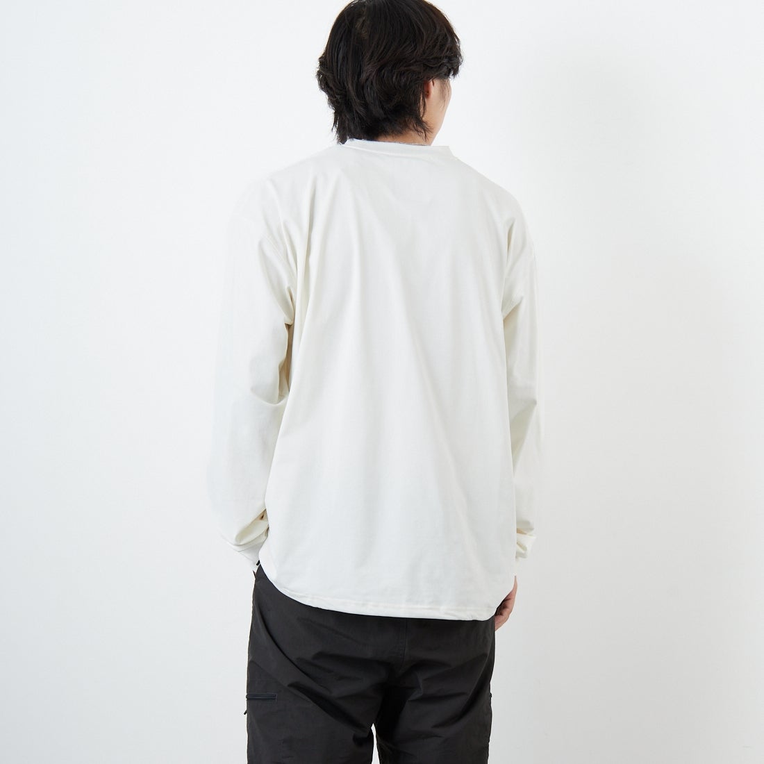+phenix [プラスフェニックス] 別注 ワンポイント刺繍ロゴ ドローコードTシャツ [POT-25080IN-JF] WHITE &&モデル身長：179cm 着用サイズ：XL&&