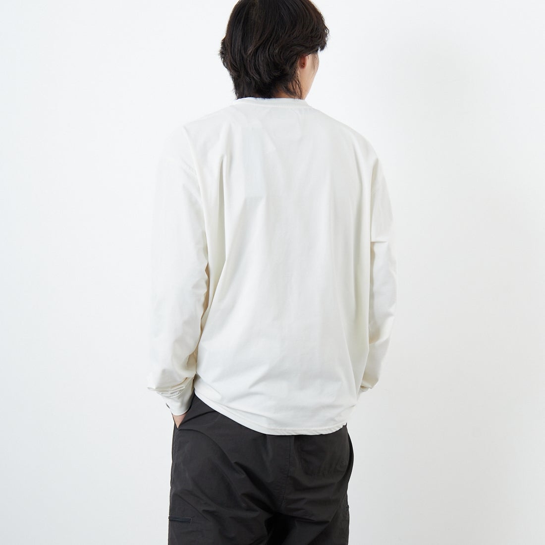 +phenix [プラスフェニックス] 別注 ワンポイント刺繍ロゴ ドローコードTシャツ [POT-25080IN-JF] WHITE &&モデル身長：179cm 着用サイズ：L&&