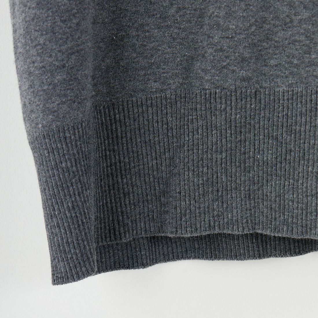 GICIPI [ジチピ] FRAGORA クルーネックニットソー [2513A] CARBONE