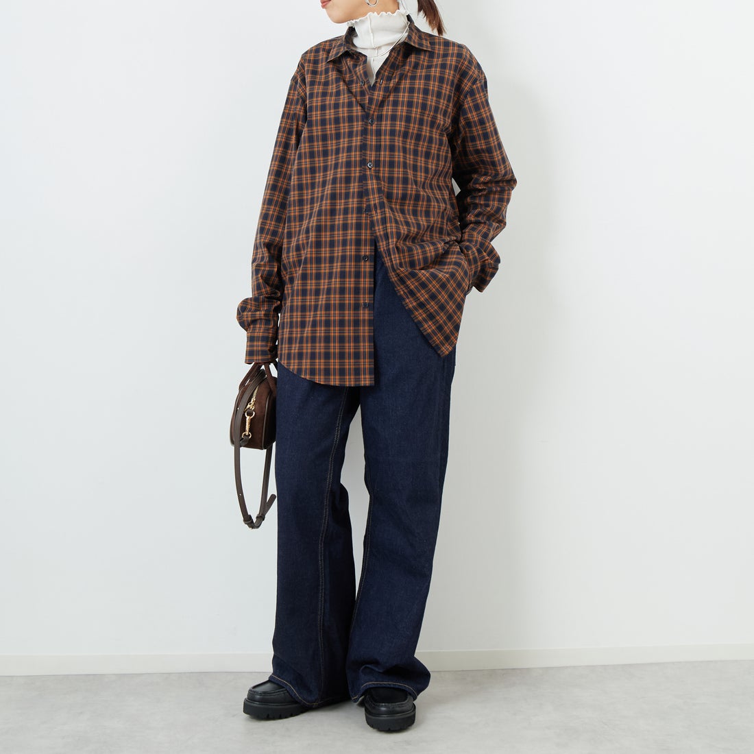 THE SHINZONE [ザ シンゾーン] ペックチェックシャツ [25AMSBL06] 85 NAVY &&モデル身長：159cm 着用サイズ：F0&&