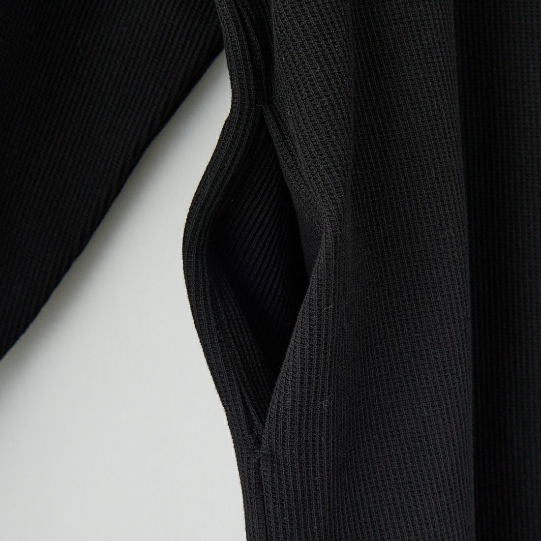 blurhms ROOTSTOCK [ブラームス ルーツストック] ラフ&スムース サーマルクルーネックドレス [BROOTS25F001W] 04 BLACK