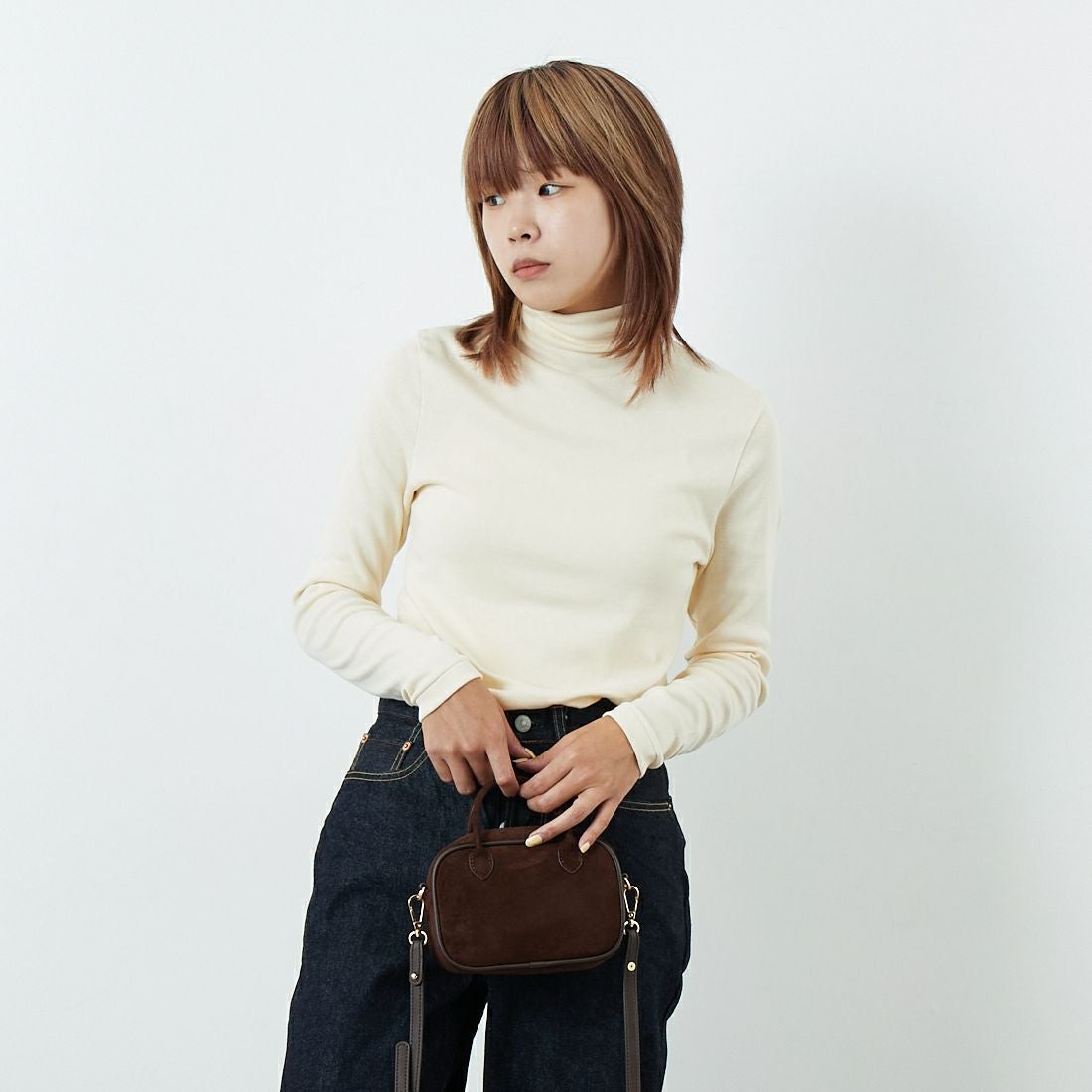 blurhms ROOTSTOCK [ブラームス ルーツストック] シルクコットンリブ タートルネックカットソー [BROOTS25F003W] 01 IVORY &&モデル身長：167cm 着用サイズ：0&&