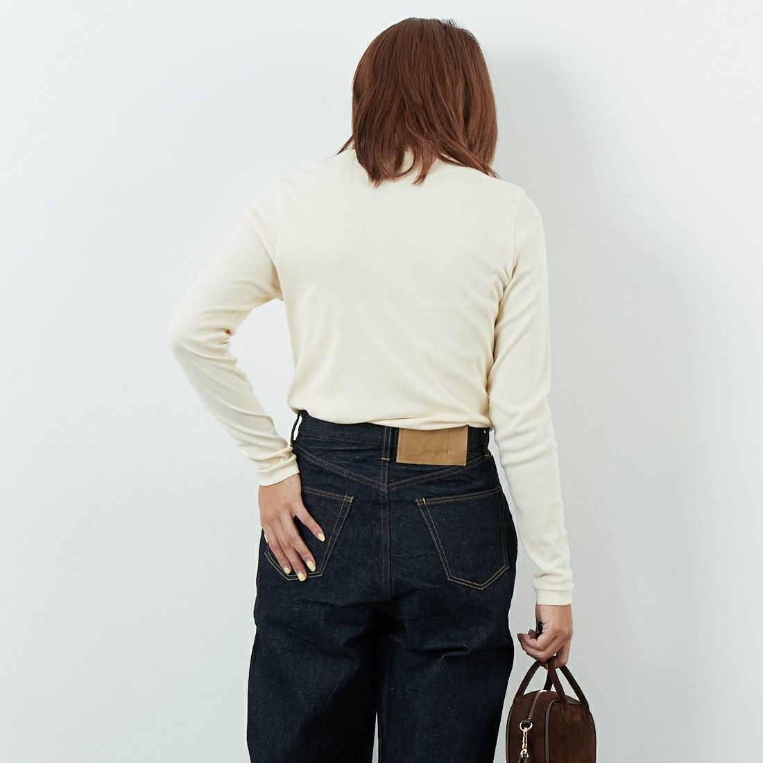 blurhms ROOTSTOCK [ブラームス ルーツストック] シルクコットンリブ タートルネックカットソー [BROOTS25F003W] 01 IVORY &&モデル身長：167cm 着用サイズ：0&&