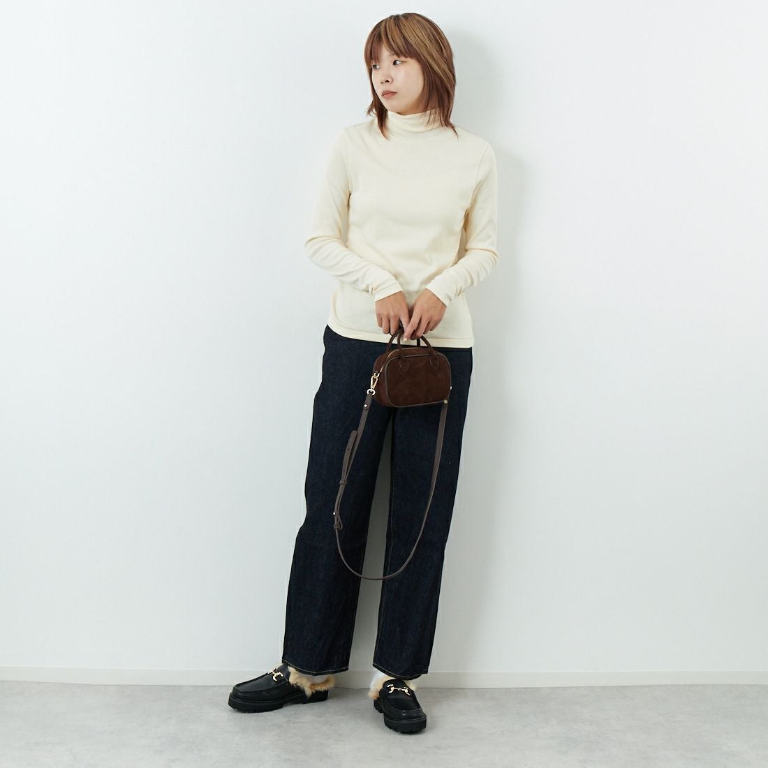blurhms ROOTSTOCK [ブラームス ルーツストック] シルクコットンリブ タートルネックカットソー [BROOTS25F003W] 01 IVORY &&モデル身長：167cm 着用サイズ：0&&