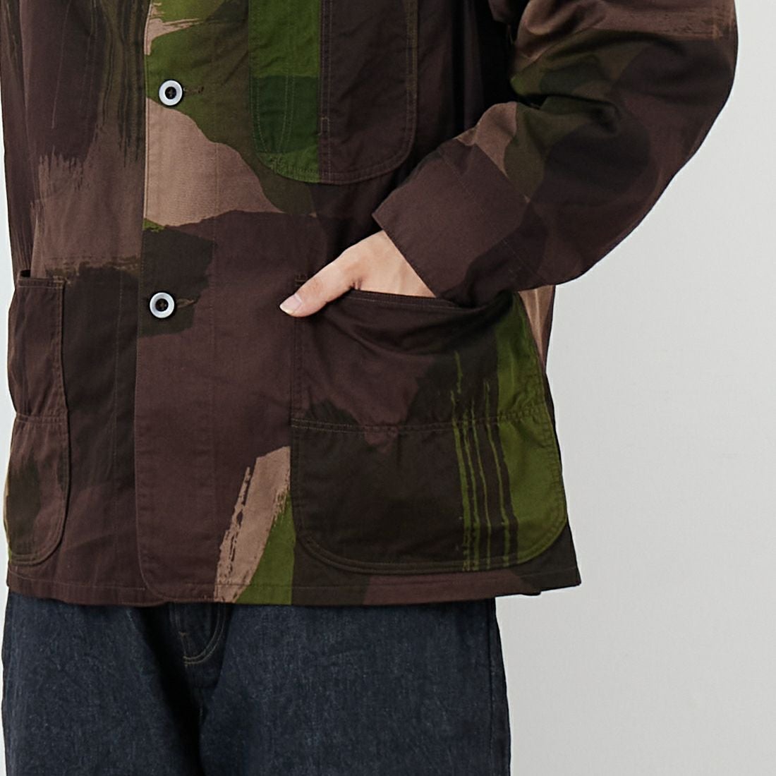 blurhms ROOTSTOCK [ブラームス ルーツストック] ブラッシュストロークカモ カバーオールジャケット [BROOTS25S6F25PT] 01 B.CAMO &&モデル身長：179cm 着用サイズ：3&&