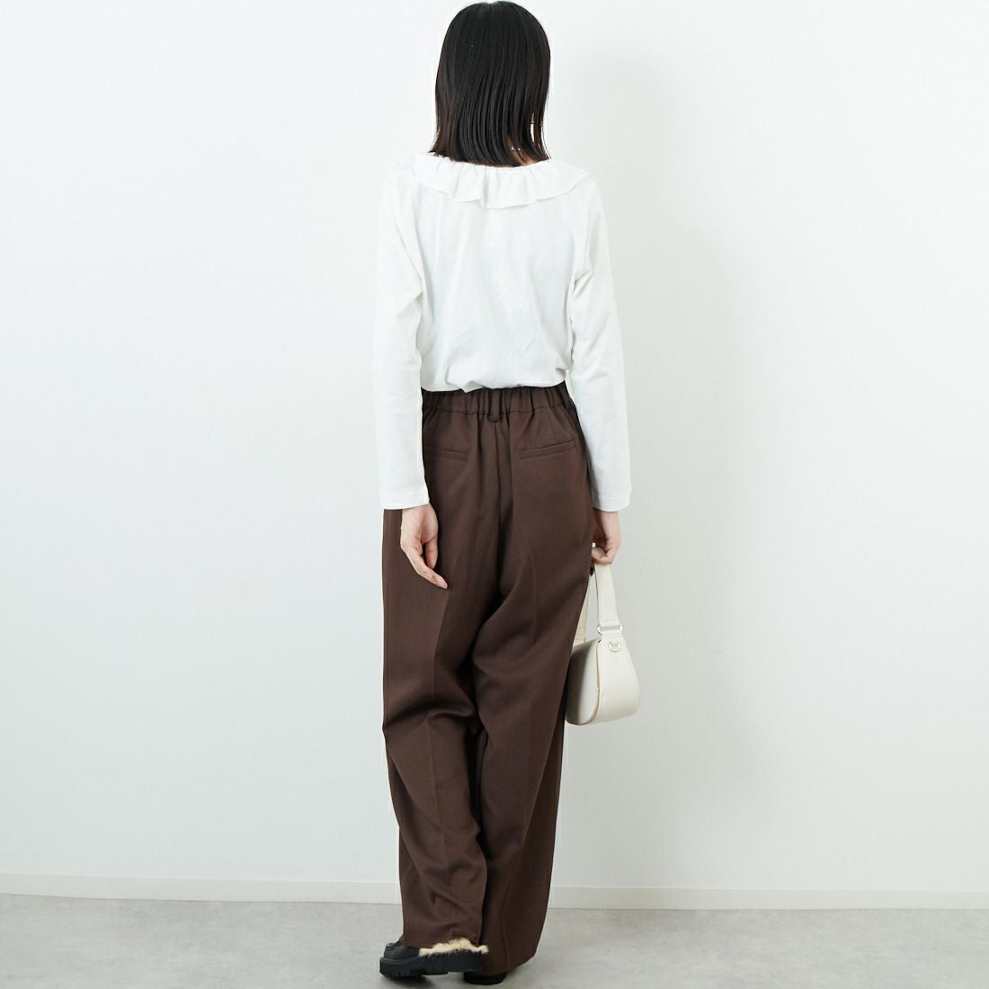 mizuiro ind [ミズイロインド] フリルカラー ロングスリーブプルオーバー [3-210050] 11 O.WHITE &&モデル身長：162cm 着用サイズ：F&&