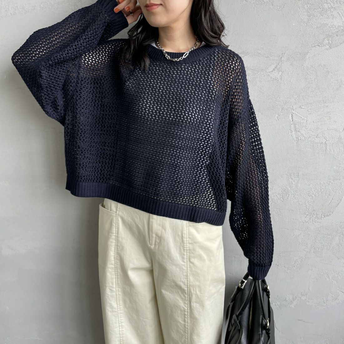 mizuiro ind [ミズイロインド] メッシュクルーネックプルオーバー [3-220093] 99 BLACK &&モデル身長：160cm 着用サイズ：F&&