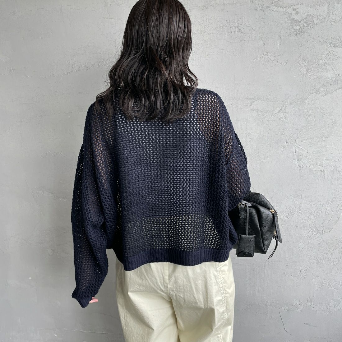 mizuiro ind [ミズイロインド] メッシュクルーネックプルオーバー [3-220093] 99 BLACK &&モデル身長：160cm 着用サイズ：F&&