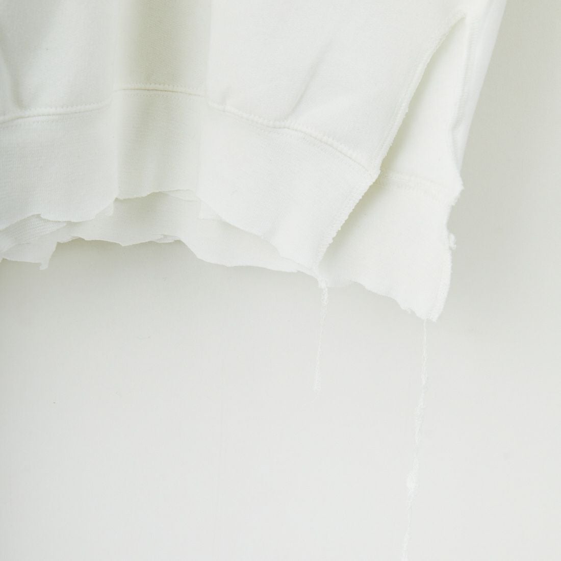 THRIFTY LOOK [スリフティールック] ロザリオクルーネックスウェット [TL25F021] WHITE