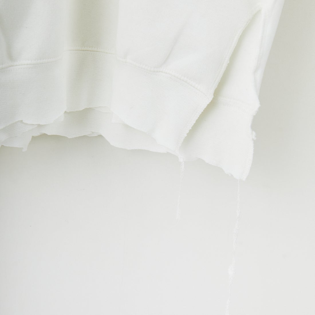 THRIFTY LOOK [スリフティールック] ロザリオクルーネックスウェット [TL25F021] WHITE