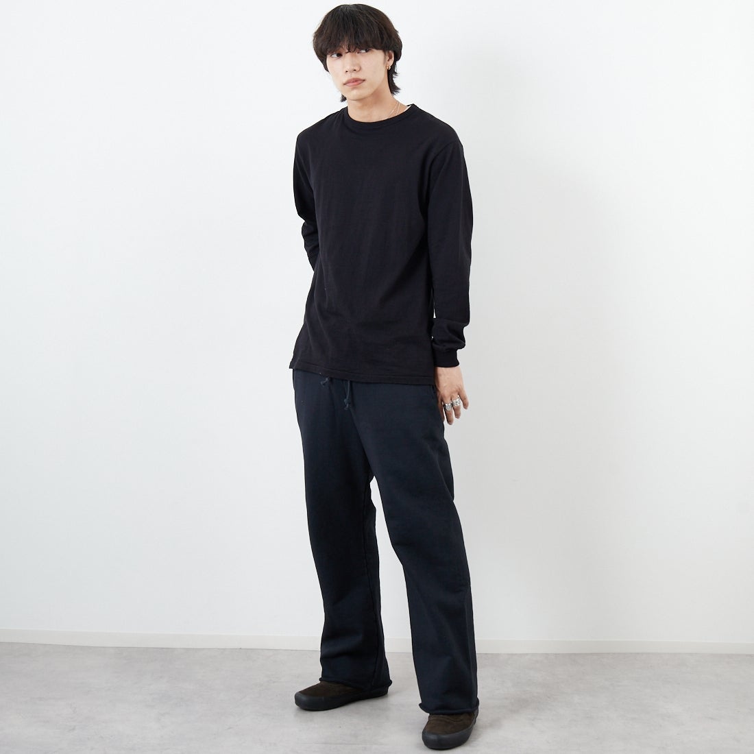 BOW WOW [バウワウ] 88/12 ロングスリーブTシャツ [BW-8L] 88/12 BLAC &&モデル身長：179cm 着用サイズ：L&&