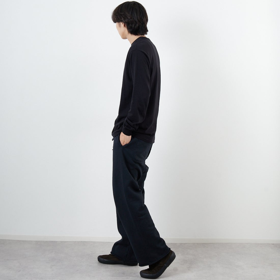 BOW WOW [バウワウ] 88/12 ロングスリーブTシャツ [BW-8L] 88/12 BLAC &&モデル身長：179cm 着用サイズ：L&&