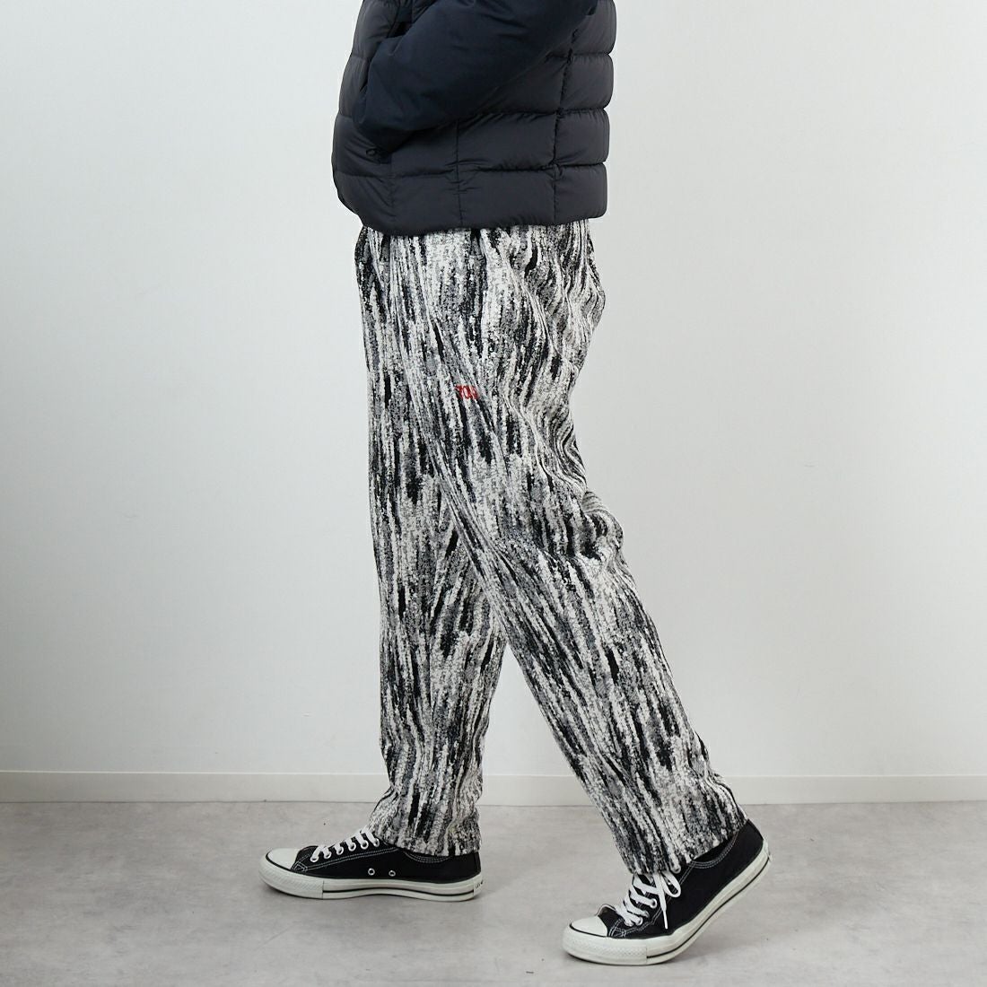 Tony Taizsun [トニータイズサン] トニー ゴブランフレアパンツ [25FW-009] BLACK &&モデル身長：179cm 着用サイズ：L&&