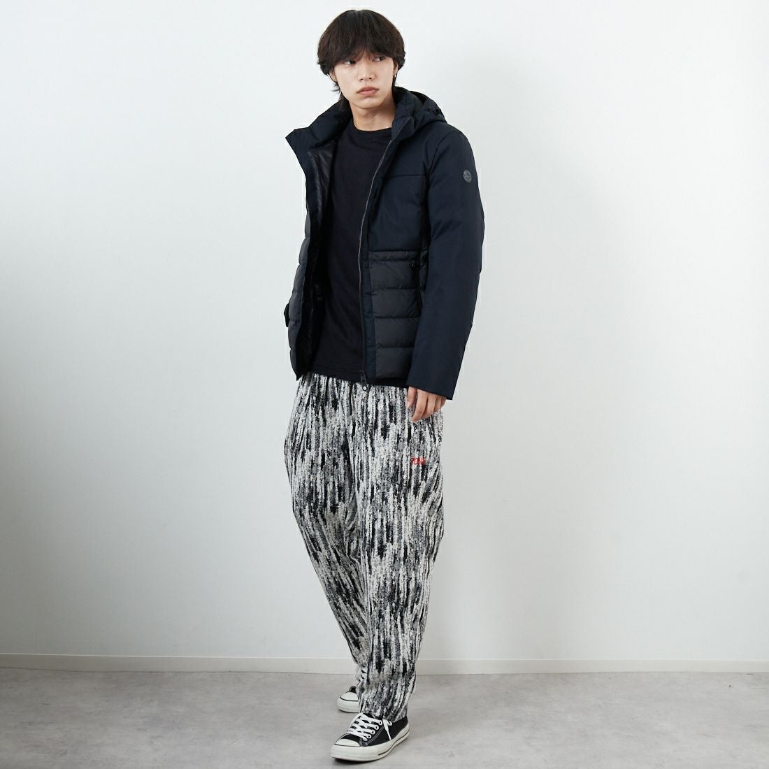 Tony Taizsun [トニータイズサン] トニー ゴブランフレアパンツ [25FW-009] BLACK &&モデル身長：179cm 着用サイズ：L&&