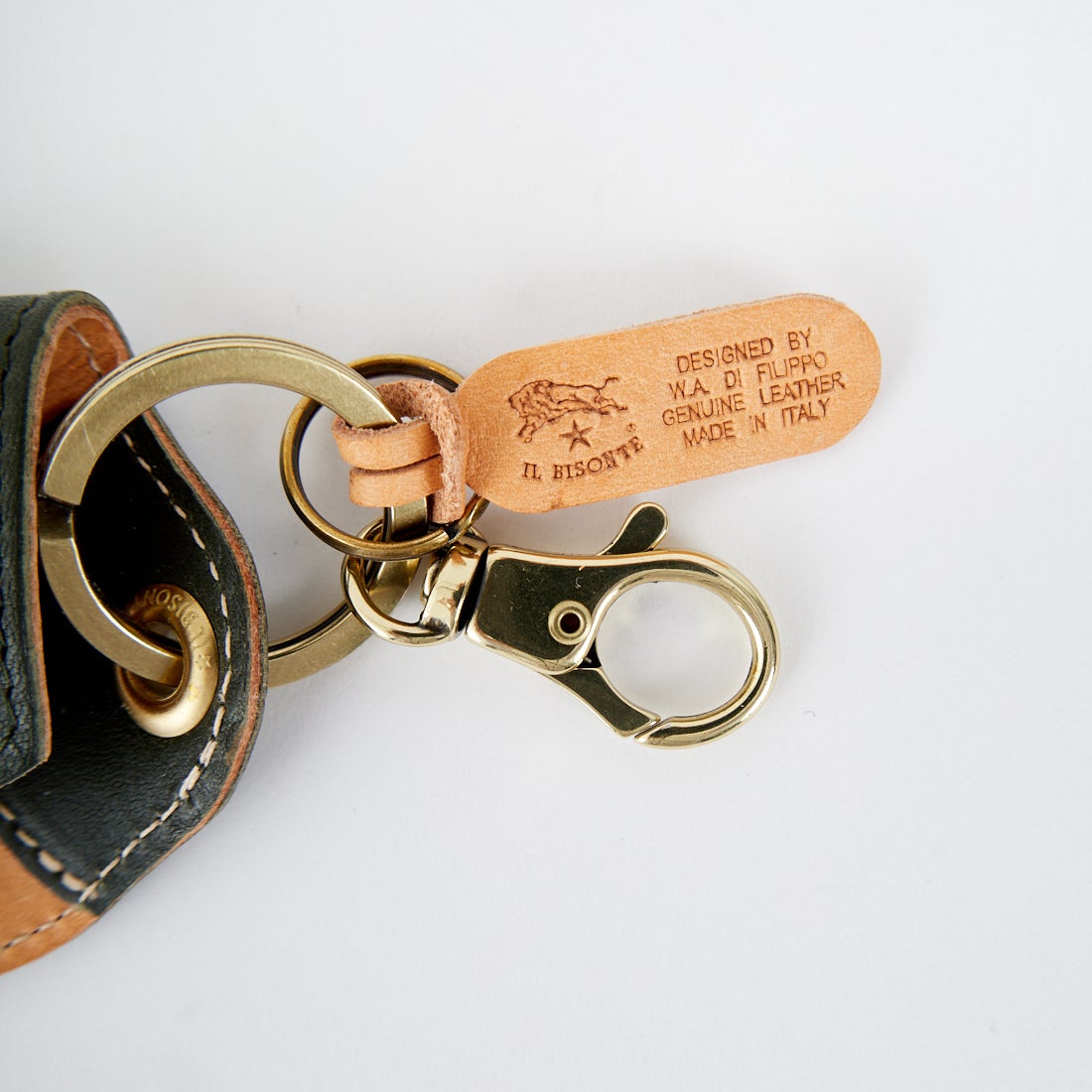 IL BISONTE [イルビゾンテ] 55thコンビボタン キーケース [54252310150