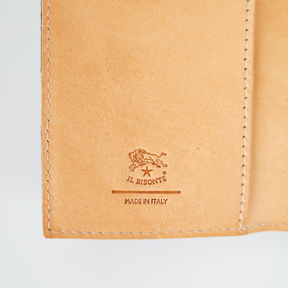 IL BISONTE [イルビゾンテ] 55thコンビボタン ウォレット [54252311141] 98 BLACK