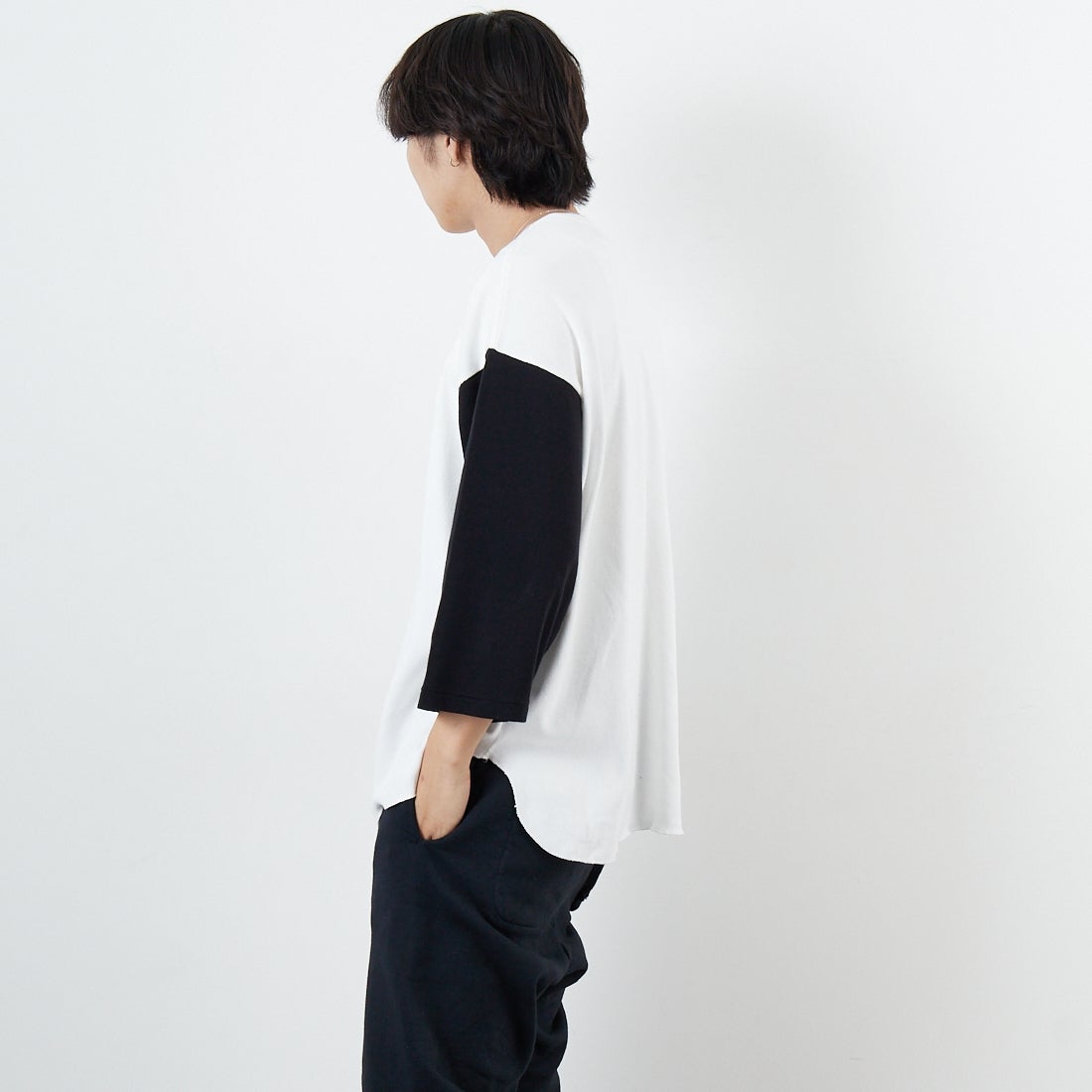 BOW WOW [バウワウ] ベースボールTシャツ [BW-BT] BLACK/WHIT &&モデル身長：179cm 着用サイズ：L&&