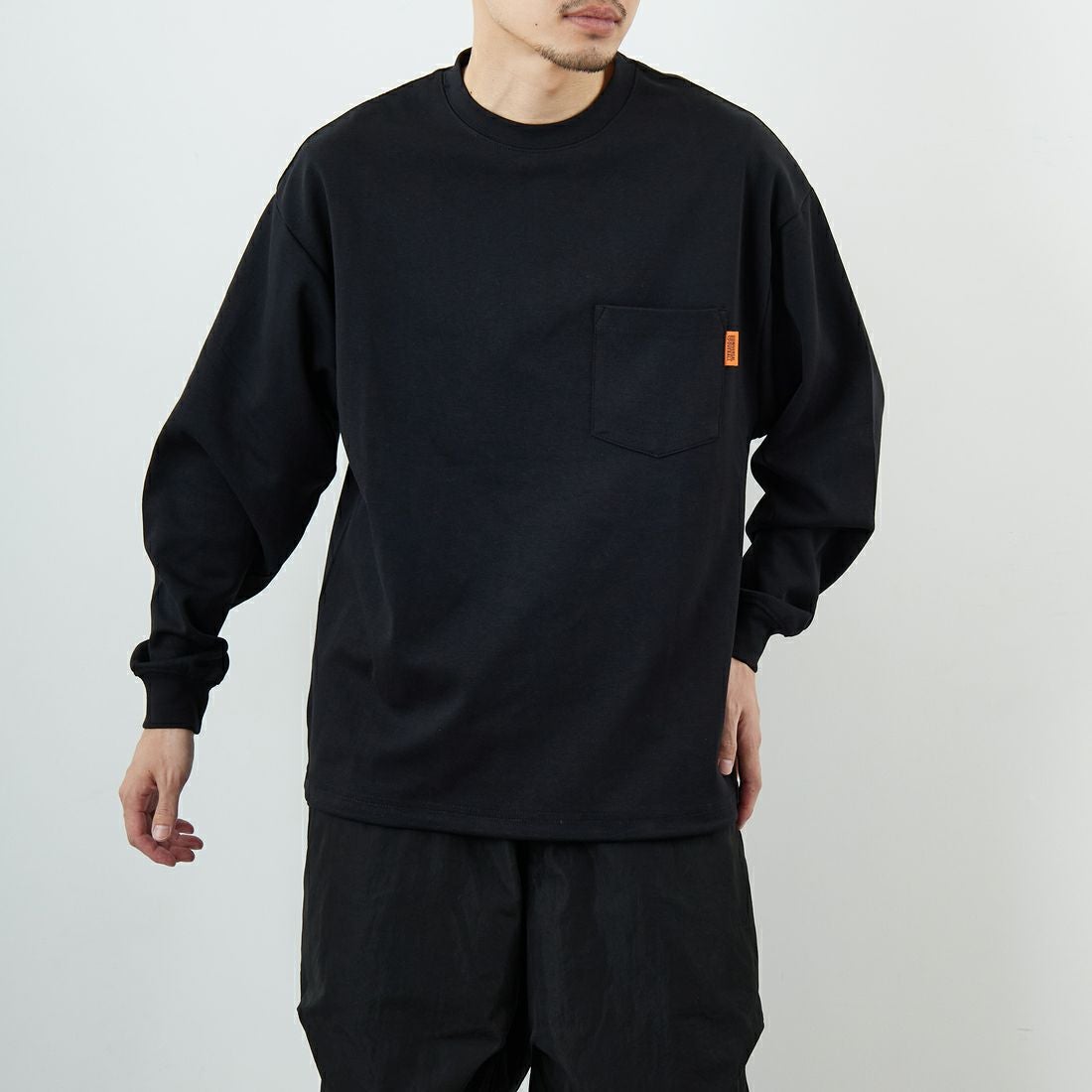 BLACK&&モデル身長：168cm 着用サイズ：M&&