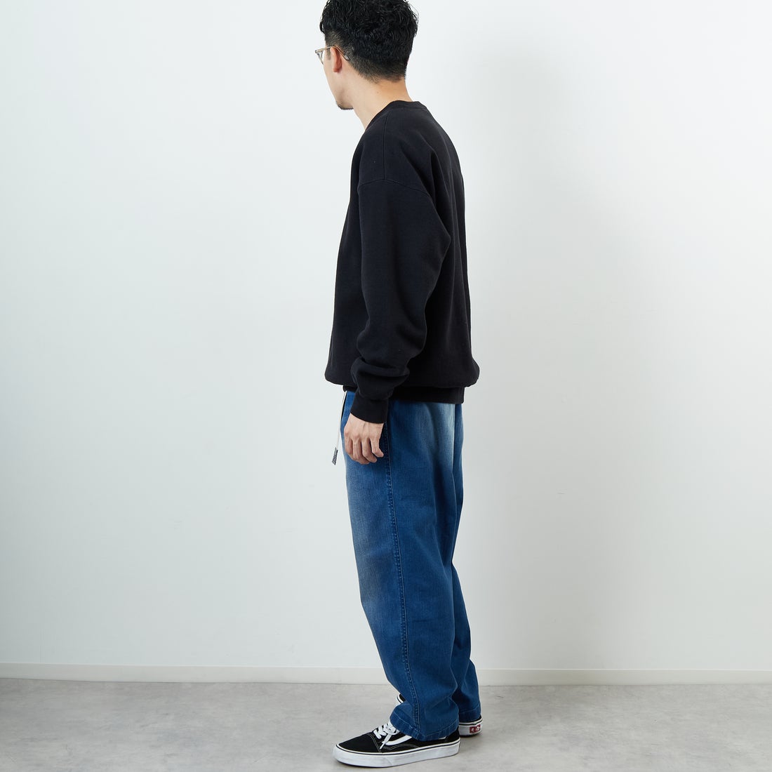 GRAMiCCi [グラミチ] 別注 ストレッチデニム エブリデイパンツ [GUP5-F1023-JF] D.USED BLU &&モデル身長：168cm 着用サイズ：L&&