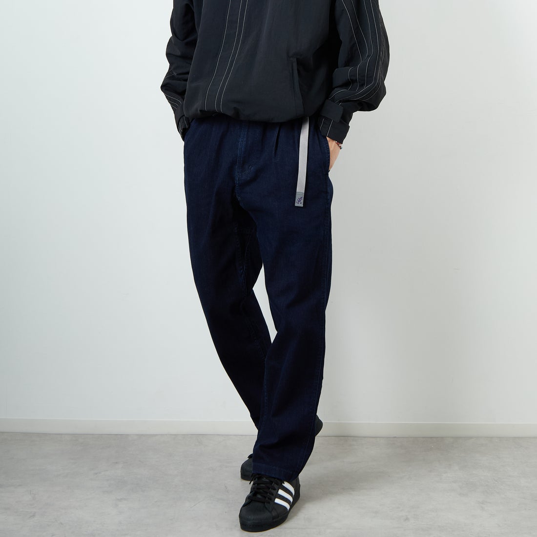 GRAMiCCi [グラミチ] 別注 ストレッチデニム エブリデイパンツ [GUP5-F1023-JF] ONE WASH &&モデル身長：179cm 着用サイズ：L&&