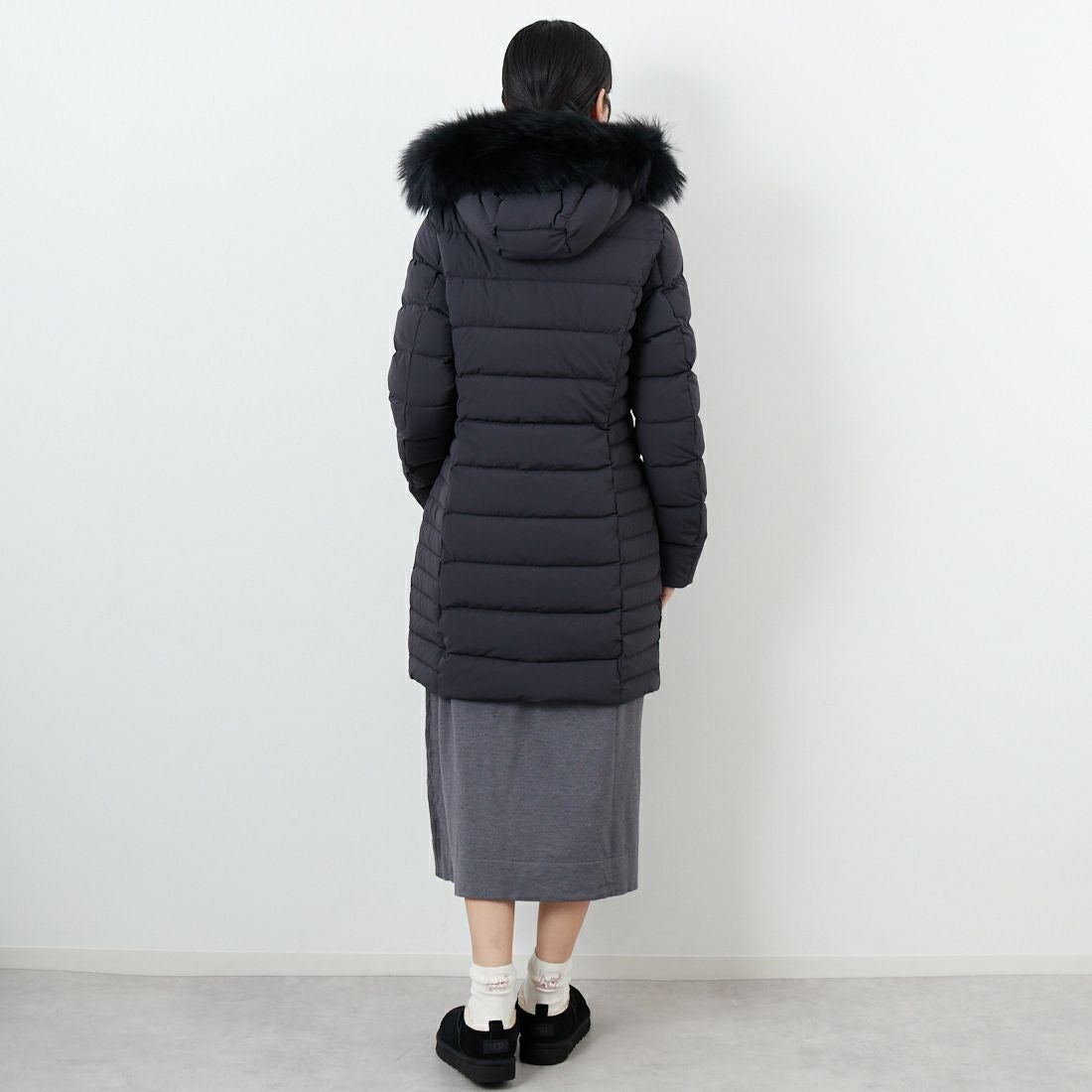 CAPE HORN [ケープホーン] QUINA MURMASKY ダウンジャケット [B2575] 500 BLACK &&モデル身長：162cm 着用サイズ：42&&