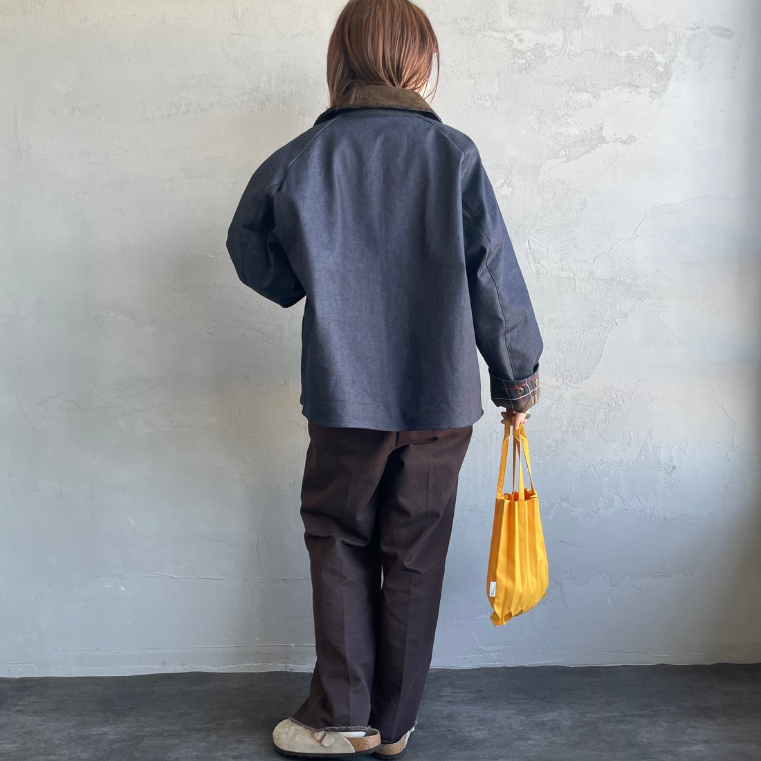 Barbour [バブアー] 別注 中綿入り TRANSPORT コーデュラデニム トランスポートジャケット [MCAS204-JF] BLUE&&モデル身長：158cm 着用サイズ：34&&