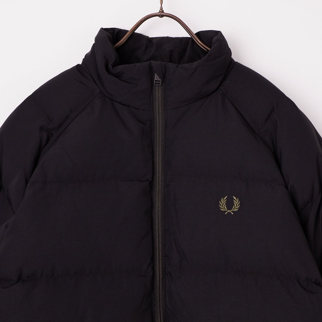 FRED PERRY [フレッドペリー] ラグランスリーブパデッドジャケット [J1309] 102 BLACK