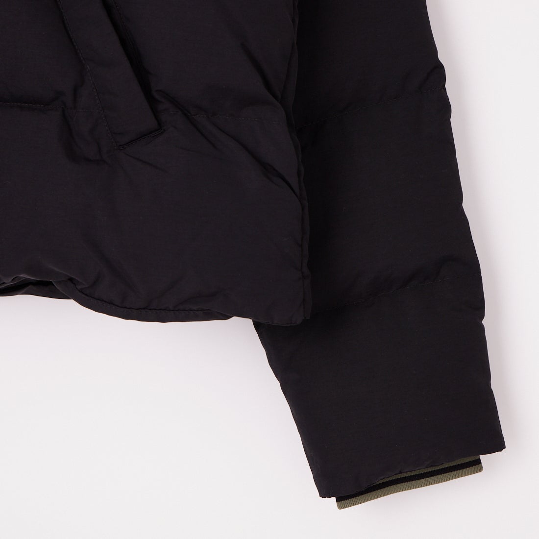 FRED PERRY [フレッドペリー] ラグランスリーブパデッドジャケット [J1309] 102 BLACK