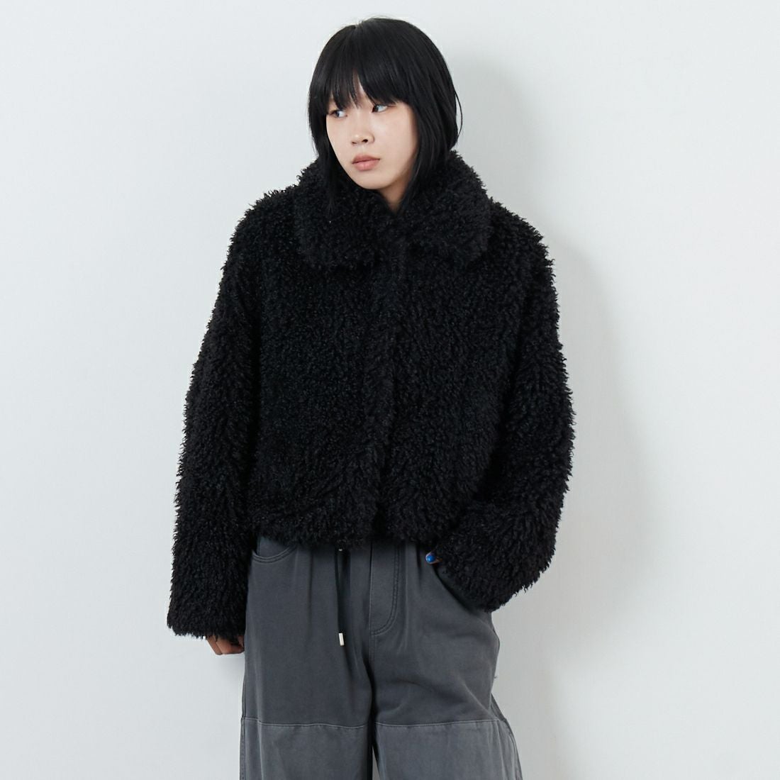 Jeans Factory Clothes [ジーンズファクトリークローズ] プードルファーショートブルゾン [330024] 109 ﾌﾞﾗｯｸ &&モデル身長：167cm 着用サイズ：F&&