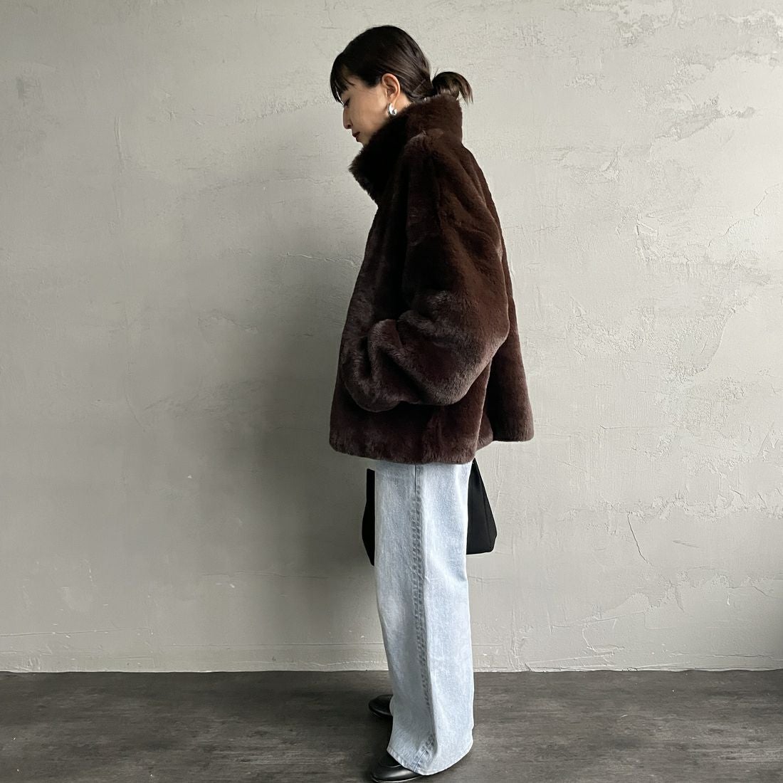 Jeans Factory Clothes [ジーンズファクトリークローズ] エコファーオーバーサイズブルゾン [330023] 155 ﾌﾞﾗｳﾝ &&モデル身長：150cm 着用サイズ：F&&