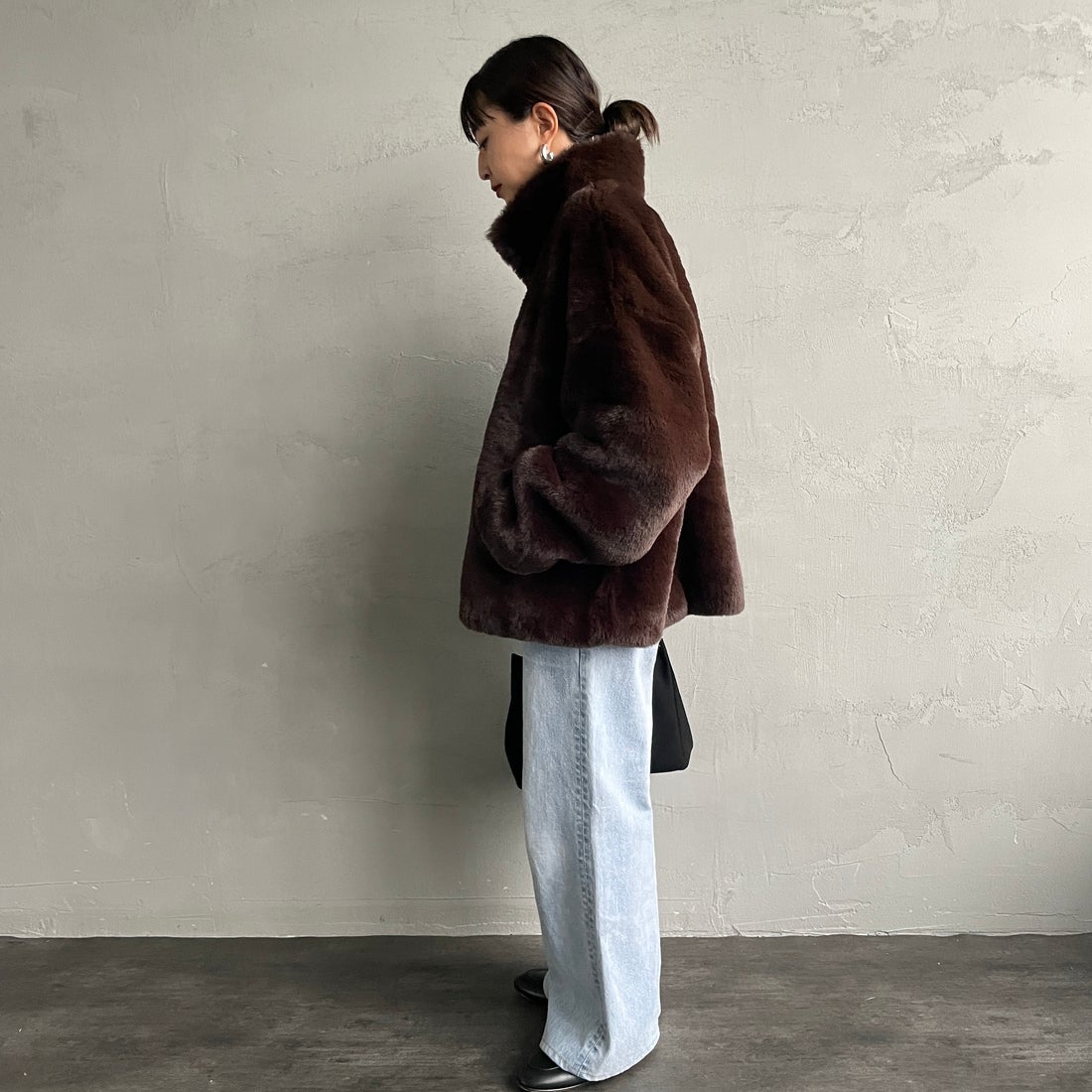 Jeans Factory Clothes [ジーンズファクトリークローズ] エコファーオーバーサイズブルゾン [330023] 155 ﾌﾞﾗｳﾝ &&モデル身長：150cm 着用サイズ：F&&