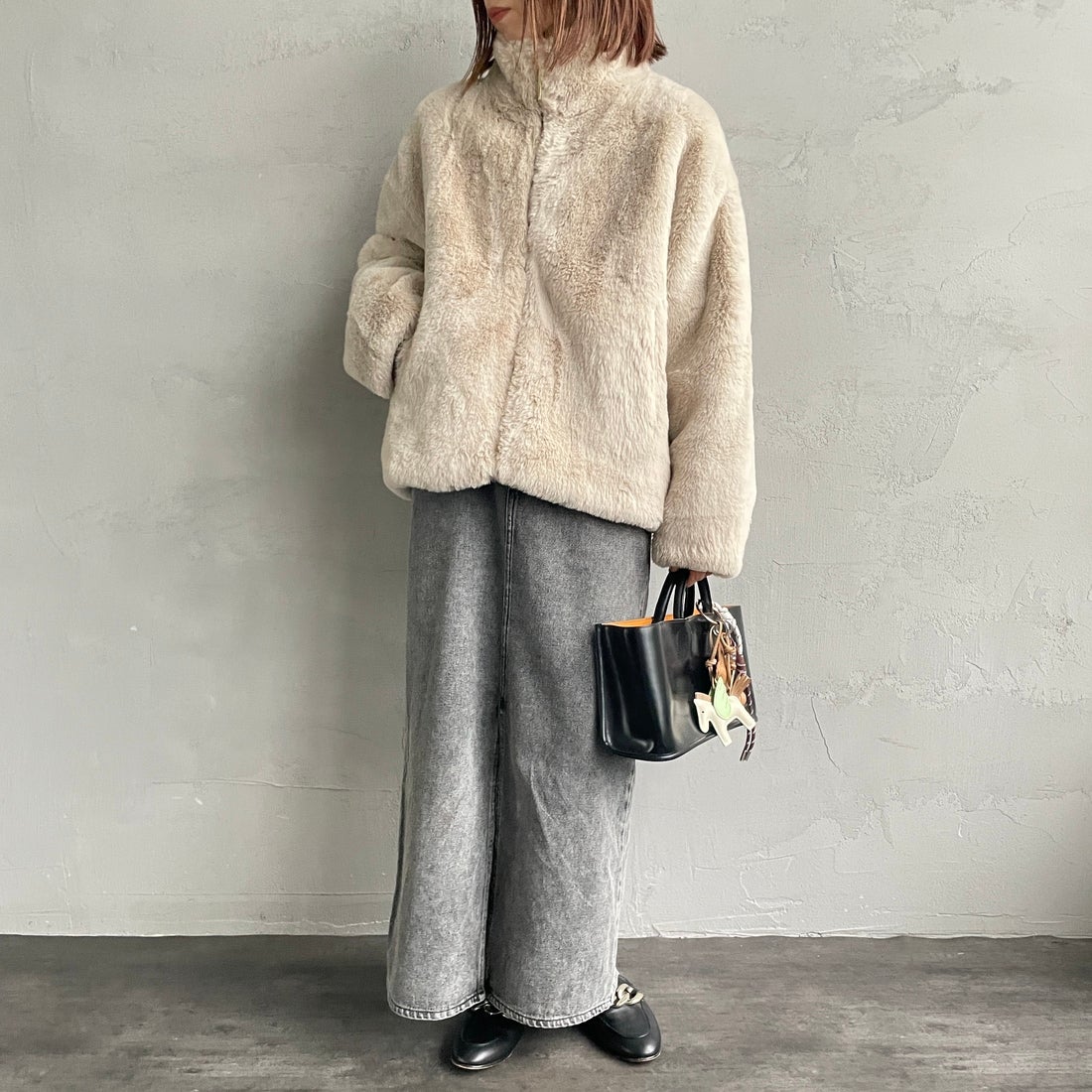 Jeans Factory Clothes [ジーンズファクトリークローズ] エコファーオーバーサイズブルゾン [330023] 153 ﾍﾞｰｼﾞｭ &&モデル身長：158cm 着用サイズ：F&&