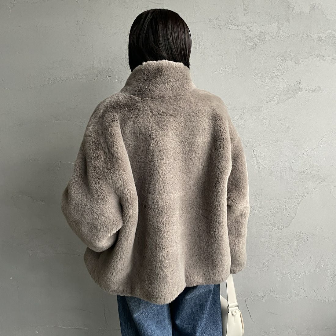 Jeans Factory Clothes [ジーンズファクトリークローズ] エコファーオーバーサイズブルゾン [330023] 116 ｸﾞﾚｰｼﾞ &&モデル身長：160cm 着用サイズ：F&&