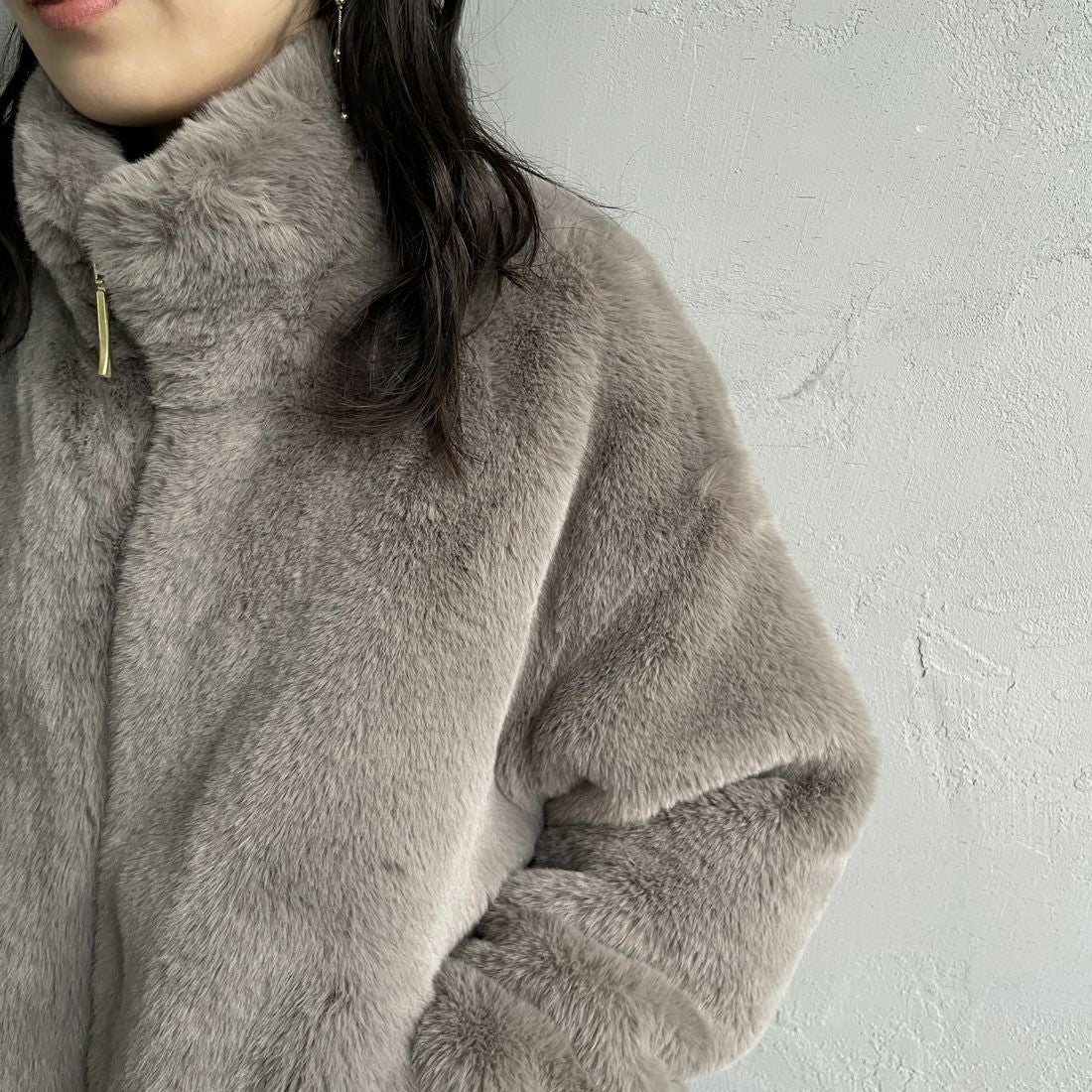 Jeans Factory Clothes [ジーンズファクトリークローズ] エコファーオーバーサイズブルゾン [330023] 116 ｸﾞﾚｰｼﾞ &&モデル身長：160cm 着用サイズ：F&&