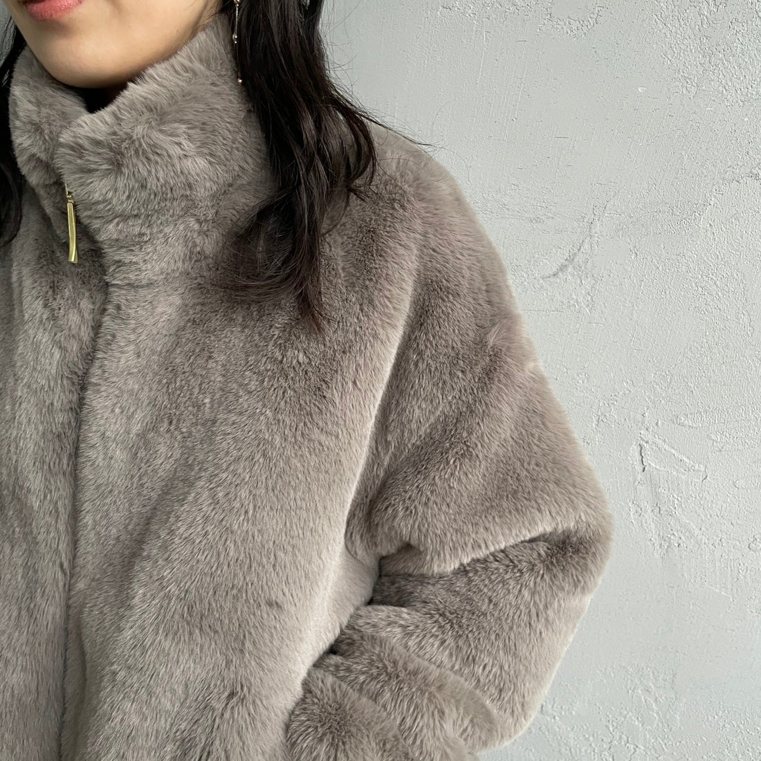 Jeans Factory Clothes [ジーンズファクトリークローズ] エコファーオーバーサイズブルゾン [330023] 116 ｸﾞﾚｰｼﾞ &&モデル身長：160cm 着用サイズ：F&&